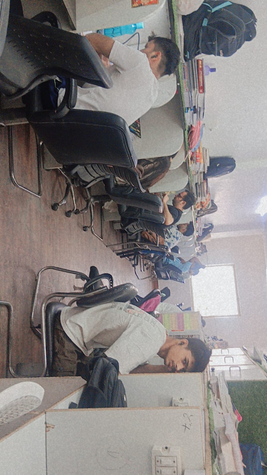 Private study cabin seating at Shreeji Library Hari Nagar near Ghanta Ghar